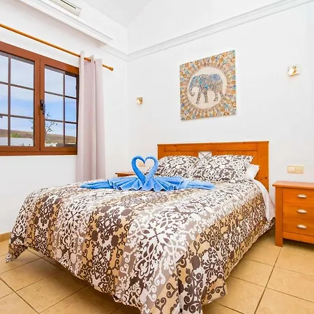 Emilia Playa Blanca Lanzarote Вилла *