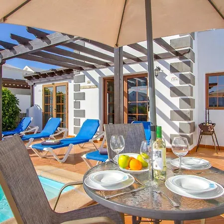 Вилла Emilia Playa Blanca Lanzarote Коста Бланка