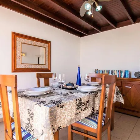 Вилла Emilia Playa Blanca Lanzarote Коста Бланка