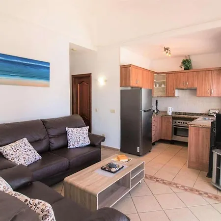Emilia Playa Blanca Lanzarote Вилла
